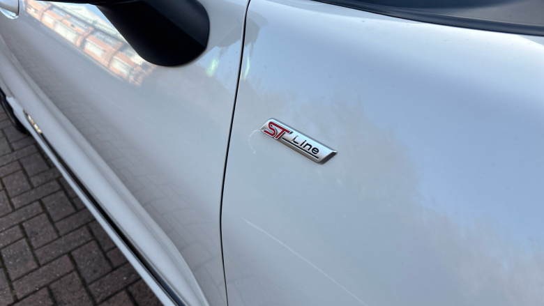 Ford Puma 1.0 EcoBoost Hybrid mHEV 155 ST-Line Vignale 5dr Petrol Hatchback